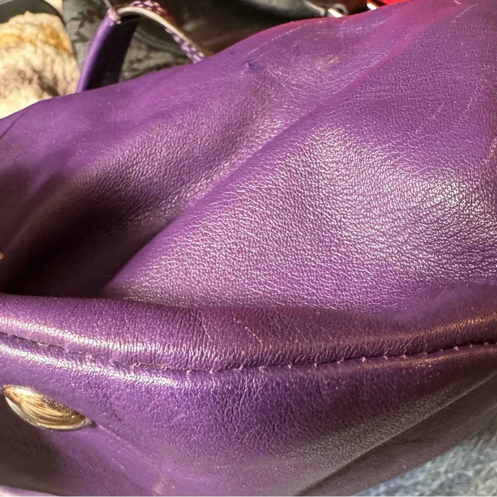 Coach purse - Picture 5 of 10